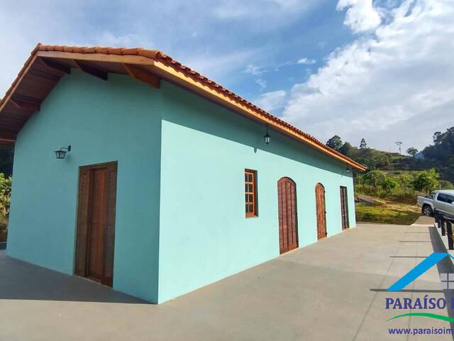 #252 - Casa para Venda em Gonçalves - MG - 2